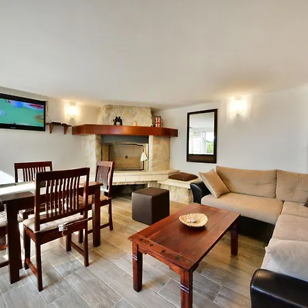 Leko-5 By Interhome 아파트 노비비노돌스키