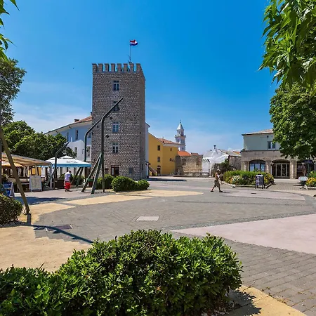 Leko-5 By Interhome *