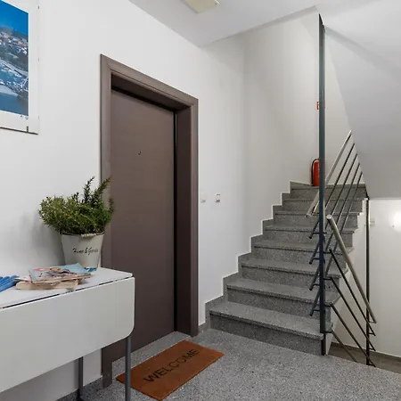 Leko-5 By Interhome 노비비노돌스키