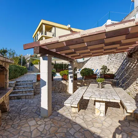 Leko-5 By Interhome *