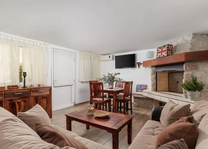 Leko-5 By Interhome *