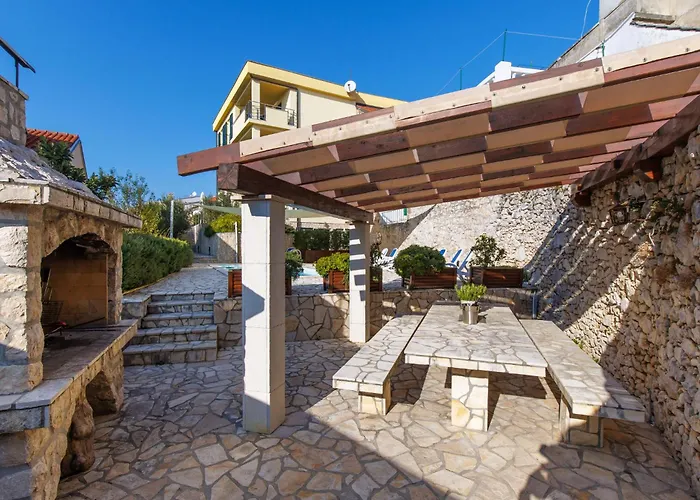 Leko-5 By Interhome *