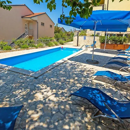 Appartamento Leko-5 By Interhome